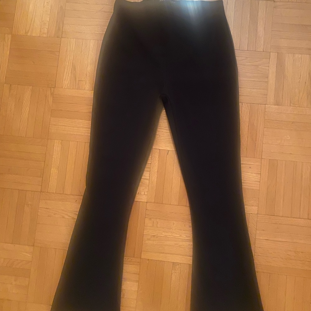 Ribbed flare pants